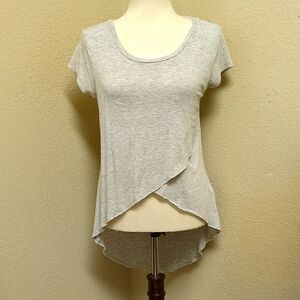 Express One Eleven Light Gray Asymmetrical Hem Top Size Small